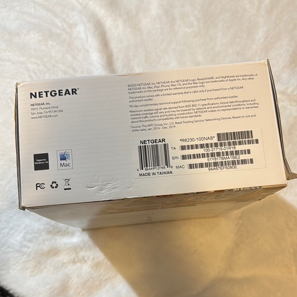 NETGEAR AC1200 WiFi Router - Black - Picture 7 of 11